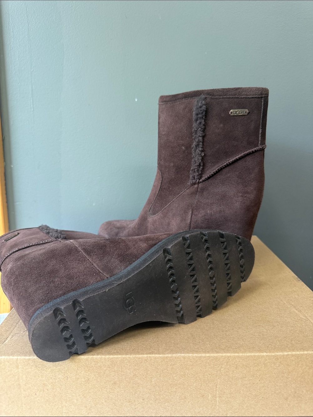 UGG Wedged Boot - Picture 2 of 3